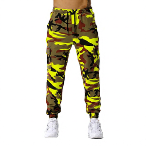Pantalon de jogging homme en toile de coton taille mi-haute, nouvelle collection, avec taille élastique et empiècements camouflage, devant plat - Product Image 3