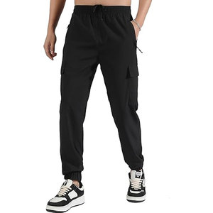 กางเกงคาร์โก้เดินป่าผู้ชาย น้ำหนักเบา ยืดหยุ่นได้ ผลิตจากผ้าแห้งเร็ว ทนทาน เหมาะสำหรับการเดินทาง แคมป์ปิ้ง เดินป่า ปีนเขา - Product Image 2