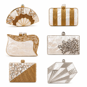 Pochette de luxe en nacre, élégante et artisanale, pour mariages, célébrations festives et événements spéciaux - Product Image 1