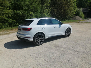 รถยนต์มือสองปี 2025 Audi RSQ8 Turbo AHK Matrix Panoramic TFSI Quattro 600 แรงม้า เบาะหนัง หลังคาซันรูฟ ไฟหน้า LED สีเข้ม ซ้าย ล้อแม็ก R20 - Product Image 5