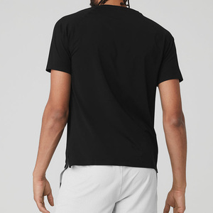 T-shirt uni noir en coton, nylon et élasthanne pour homme, col en V, tricoté, idéal pour le fitness et la course, collection été 2025 - Product Image 2