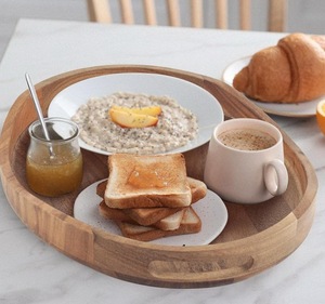 Plateau de service en bois d'acacia massif, grand plateau de service pour le petit-déjeuner, le thé, le café, pour la maison et l'hôtel - Product Image 4