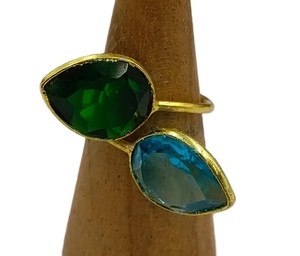 Anillo Ajustable de Latón Chapado en Oro de 18K con Doble Piedra de Gema de Laboratorio en Forma de Pera, Joyería Artesanal al por Mayor - Product Image 2