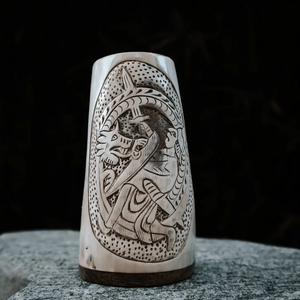 Tasse en corne de buffle faite à la main, design traditionnel du dragon chinois, tasse droite, cadeau pour toutes les occasions - Product Image 1