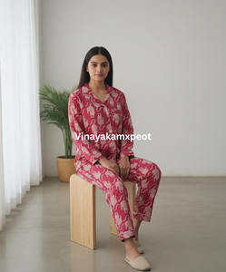 Conjunto de Pijama de Algodón Puro Tejido con Estampado Bagru Rosa, Hecho a Mano, de Secado Rápido, Elegante y Transpirable para Mujer - Product Image 2