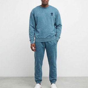 ชุดวอร์มแบบย้อมสีเอซิดสำหรับผู้ชาย พร้อมเสื้อแขนยาวและกางเกงขายาว เนื้อผ้านุ่ม สวมใส่สบาย เหมาะสำหรับลุคสบายๆ และลุคสตรีท - Product Image 1