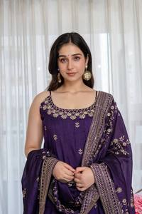 Traje Anarkali Azul Oscuro Bordado, Ropa India y Pakistaní, Conjunto Salwar Kameez con Dupatta para Fiesta o Boda - Product Image 4