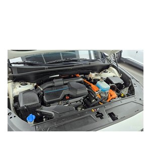 Hyundai Santa Fe HEV 1.6 4WD Euro V 2022, Caja de Cambios Automática, Asientos de Cuero, Cámara Trasera, 96,874 km, Volante a la Izquierda - Product Image 6