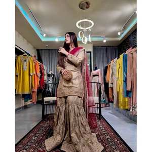 Conjunto de traje Salwar Kameez de seda de diseñador, talla XL, para ocasiones de boda, con lentejuelas y bordados, elegante ropa de boda con lentejuelas. - Product Image 6