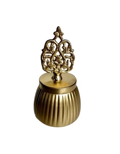 Venta al por mayor personalizado oro Metal latón pájaro en relieve perilla tapa flor diseño fundido mesa de comedor accesorio alimentos cajas de almacenamiento seguro contenedores - Product Image 3