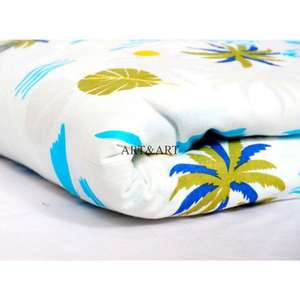 Tela de algodón orgánico con hermoso estampado a mano y colores vibrantes, ligera, con estampado isleño para camisas y cortinas para niños. - Product Image 6