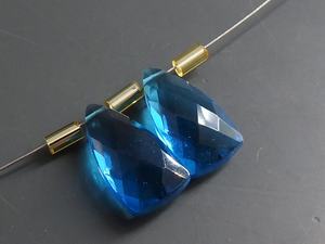 Tanzanite bleu Quartz à facettes longues trillions larme goutte verre pierre boucle d'oreille pour la fabrication de bijoux cristal Lampwork grossiste - Product Image 5