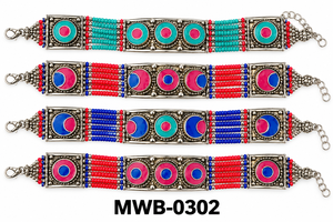 Bracelet élastique fait main en laiton incrusté de perles géométriques, style ethnique vintage, pour femme, modèle Delhi MWB-0302 - Product Image 1