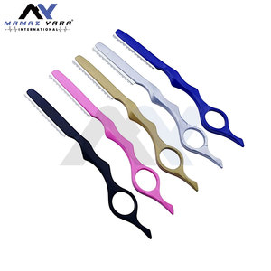 Navaja de Peluquería Profesional para Salón, Afeitadora Manual Ligera Plateada para Adelgazar el Cabello, con Mango Antideslizante para Corte y Estilizado - Product Image 5