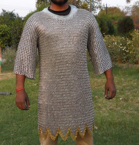 Camisa de Cota de Malla Medieval Hecha a Mano, Manga Corta, de Acero Suave, con Anillos Remachados Planos, Acabado Aceitado, Diseño en Zig Zag, Armadura - Product Image 3