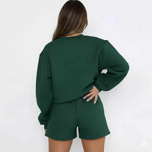 Ensemble sweat-shirt et short pour femme de qualité supérieure, col rond, impression de logo personnalisée, respirant, ensemble deux pièces - Product Image 2