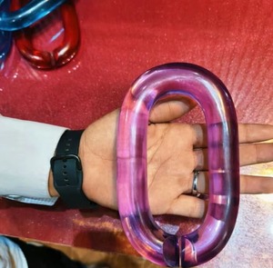 โซ่อะคริลิกเรซิ่นทำมือแบบกำหนดเอง มีให้เลือกมากกว่า 100 สี พร้อมลวดลายศิลปะเพ้นท์มือ เหมาะสำหรับงานหรูหรา - Product Image 4