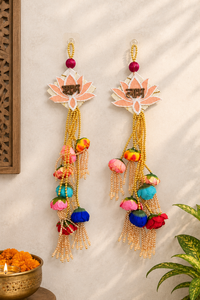 Nouveauté : Décoration murale artisanale écologique en forme de lotus avec perles et fleurs en tissu pour la décoration de la maison à l'occasion du Diwali, 2 pièces, style bohème - Product Image 6