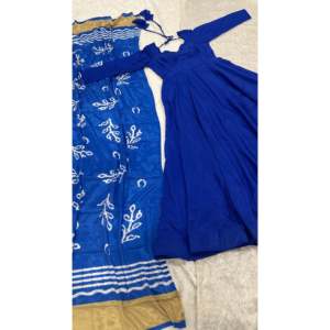 Hermoso Vestido Anarkali de Diseñador con Dupatta Modesto para Fiestas - Product Image 2