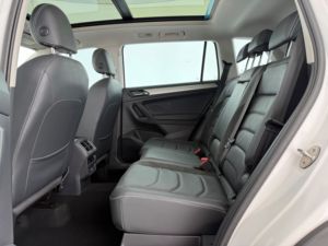 VW Tiguan L 330TSI Luxe 2018 (Empattement de 2791 mm) - 2.0L Turbo+<span class=keywords><strong>7DSG</strong></span>, Toit ouvrant panoramique/ hayon électrique/ sièges en cuir, Titre propre - Product Image 6