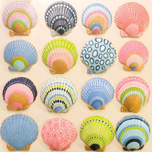 Various design <b>painting</b> shell art hand-painted <b>natural</b> scallop sea shells ocean seashell craft - Product Image 1