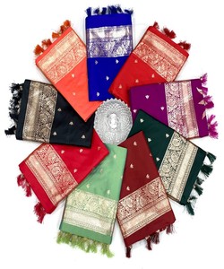 Sari de Seda Verde Claro, Estilo Tradicional Indio Banarasi con Patrón de Borde, para Bodas y Fiestas, para Todas las Temporadas - Product Image 4