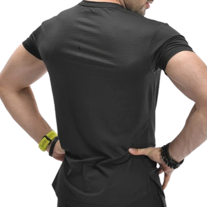 T-shirt de sport pour homme personnalisé noir à séchage rapide, coupe semi-ajustée, en maille extensible polyester élasthanne, pour entraînement en salle de sport, OEM - Product Image 4