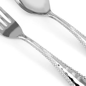 Cuchara de acero inoxidable con diseño antiguo, hecha en India, ideal para bodas, restaurantes y uso elegante en el hogar. - Product Image 4