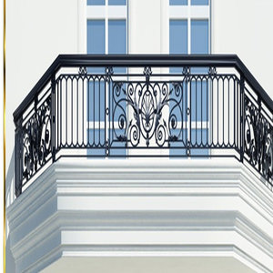 Barandillas de Balcón de Hierro Forjado de Alta Gama Diseñadas para Ofrecer una Protección Excelente y una Majestuosa Elegancia Arquitectónica - Product Image 1