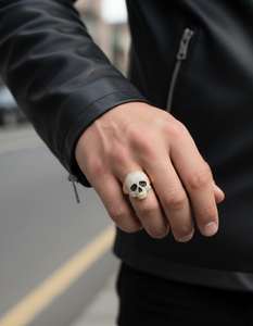 Bague Crâne Iced Out pour Hommes, Style Hip Hop Bling, en Argent Sterling 925 Plaqué Or 14K, Bijou de Mode Massif et Audacieux, Style Rapper - Product Image 1