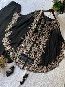 Ensemble haut brodé en faux georgette avec pantalon palazzo et shrug assorti, travail de sequins sur le devant et le dos, tenue de fête festive - Product Image 6