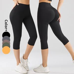 กางเกงโยคะผู้หญิง Capri ระบายอากาศได้ดี พร้อมโลโก้ปัก กระเป๋าแบบสั่งทำพิเศษ จากผู้ผลิต - Product Image 3