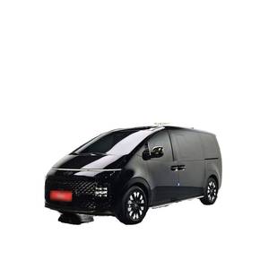 Hyundai Staria HEV 1.6 Lounge 2024 de 7 Plazas con Caja de Cambios Automática, Asientos de Cuero, Cámara Trasera, 13,913 km, Volante a la Izquierda - Product Image 1