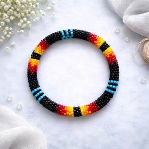Pulsera de Bordado Artesanal con Cuentas de Semillas Únicas, Diseño de Pulsera Boho con Cuentas de Semillas, Accesorios de Pulsera Bordada - Product Image 1