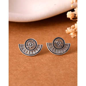 Boucles d'oreilles clous Meera Jaipur Fashion avec clous en argent - Bijoux indiens élégants et stylés Modèle MTER531 - Product Image 2