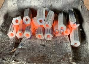 ถ่านขี้เลื่อยที่ผลิตในเวียดนามโดยบริษัท biwood, ระยะเวลาการเผาไหม้นาน, ไม่มีกลิ่นและไร้ควัน - Product Image 3
