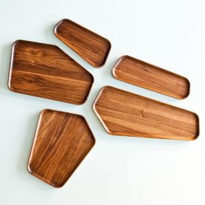 Hot Selling Acacia Wood Serving Tray Irregular Snack Plate Modern Wooden Bread Fruit Dessert Display Tray for Home Kitchen Table - Product Image 4