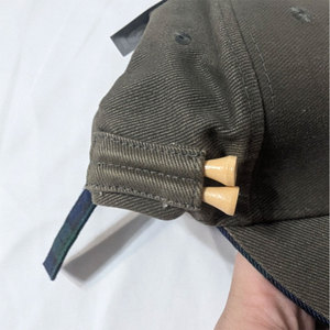 Gorra de golf al por mayor con soporte para tee, fabricante de gorras ligeras de alto rendimiento para deportes y suministro minorista - Product Image 2