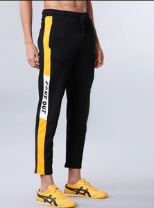 Pantalones Deportivos Negros de Algodón para Hombre con Franja Lateral Amarilla, Cordón Ajustable, Cintura Elástica, Estilo Casual, Logotipo de la Marca en la Pierna Izquierda, para Invierno - Product Image 1