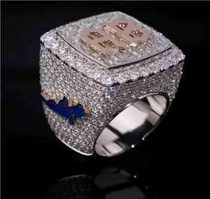 Anillo de Moissanita Unisex de Lujo Chapado en Plata de Ley 925, Diseño Clásico Solitario, Gema Brillante, para Propuesta de Matrimonio - Product Image 1