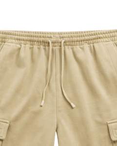 Shorts cargo pour hommes en beige sable, taille élastique, cordon de serrage, style streetwear décontracté, avec poches latérales, shorts d'été, fabricant - Product Image 6