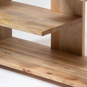 Étagères de présentation en bois Vandana Merino Pebble, design minimaliste moderne en bois massif - Product Image 6