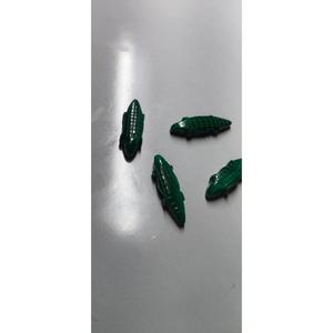 Piedra preciosa natural de melagita con forma de cocodrilo 10x30mm, piedra suelta de melagita natural, piedra preciosa con forma de cocodrilo - Product Image 1