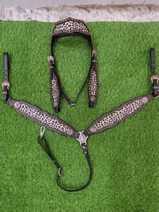 2026 Meilleures ventes Ensemble d'équipement équestre saisonnier léger fait main en cuir de vachette motif léopard pour selle western, avec têtière et collier de poitrail - Product Image 1