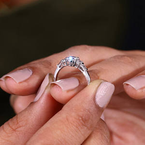 14K แหวนหมั้นเพชรสำหรับผู้ใหญ่ที่ทำจากหินห้าชิ้นของขวัญครบรอบแต่งงานของขวัญสำหรับเธอไม่เหมือนใครสำหรับภรรยา - Product Image 4