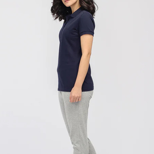 Polo à manches courtes pour femme de qualité supérieure, couleur unie, longueur normale, style décontracté, tissu tricoté, bleu marine - Product Image 1