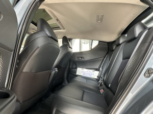2024 <span class=keywords><strong>Toyota</strong></span> <span class=keywords><strong>CHR</strong></span> SUV pequeño Coches nuevos 2.0L Motor de gasolina con <span class=keywords><strong>precio</strong></span> bajo Stock disponible - Product Image 6