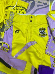 Uniforme de softball léger et élégant en polyester pour l'échauffement des femmes - Product Image 3