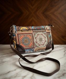 Bolso Tote de PU Estampado para Mujer, con Bordado Floral, Cierre de Cremallera, Bolso de Hombro Cruzado para Viajes Diarios en Todas las Estaciones - Product Image 3