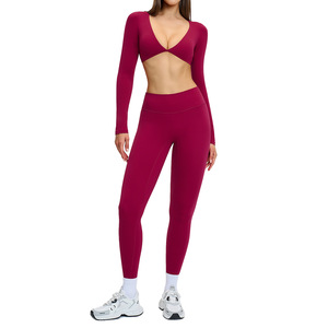 Conjunto de Yoga Personalizado para Mujer, Talla Grande, Leggings y Top de Manga Larga con Logotipo Frontal, Ropa Deportiva, Marca Privada OEM - Product Image 3
